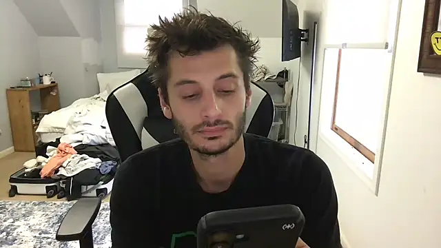 Snapshot of Dylansd chatting on 16, 12, 2024 Dylansd online show from 16, 12, 2024