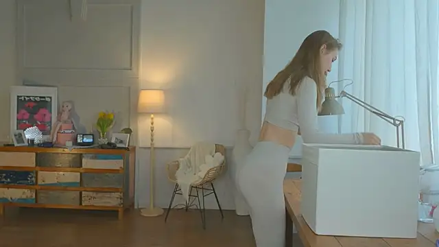 solar bella online show from 2, 2, 2025