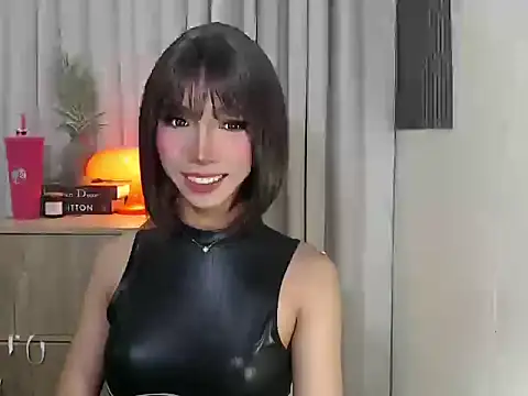 Snapshot of LexieTrixie chatting on 29, 11, 2025 LexieTrixie online show from 29, 11, 2025