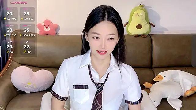 Snapshot of Yilin1999 chatting on 20, 2, 2025 Yilin1999 online show from 20, 2, 2025