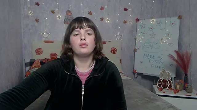 Snapshot of StaceyLex chatting on 13, 11, 2025 StaceyLex online show from 13, 11, 2025