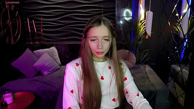 OliviaGentle online show from 12, 12, 2024