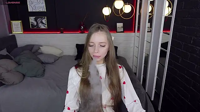 OliviaGentle online show from 18, 12, 2024