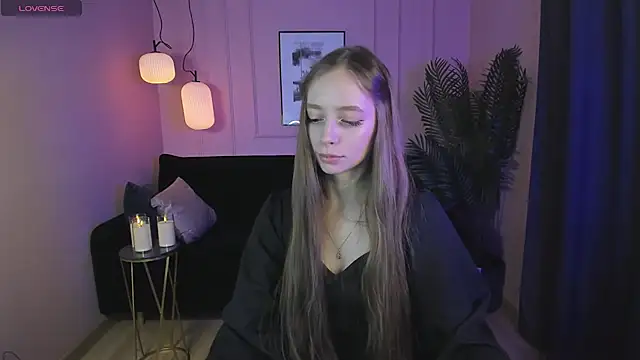 OliviaGentle online show from 23, 12, 2024