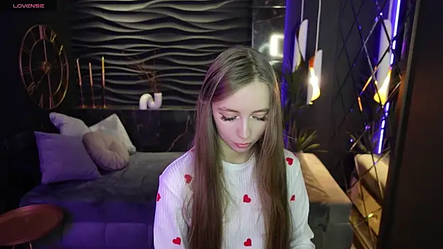 OliviaGentle online show from 6, 3, 2025