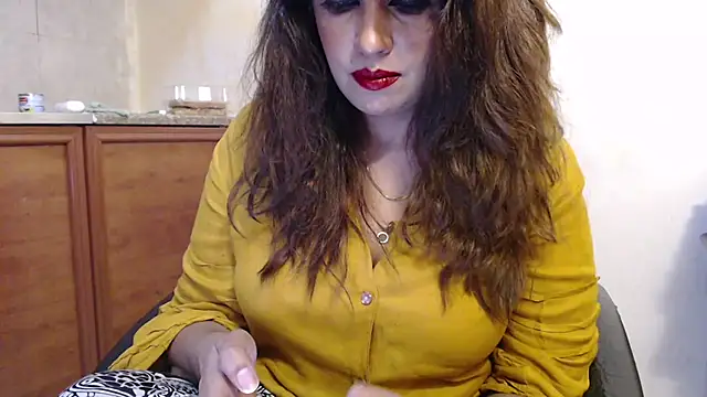 Snapshot of pareeti chatting on 7, 10, 2025 pareeti online show from 7, 10, 2025