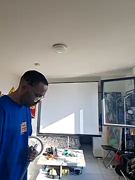 mileflav0r online show from 17, 4, 2026
