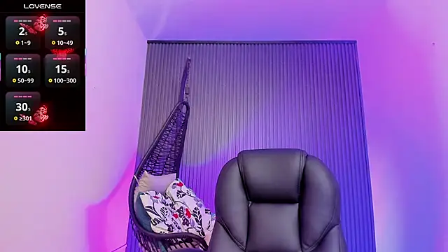 Snapshot of gaby_flow chatting on 12, 11, 2025 gaby flow online show from 12, 11, 2025