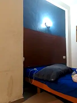 Snapshot of BURN666ING chatting on 14, 12, 2025 BURN666ING online show from 14, 12, 2025