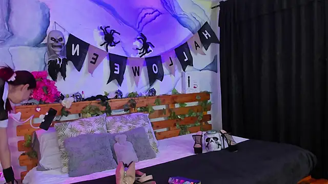 Snapshot of Perla_Franco chatting on 10, 10, 2025 Perla Franco online show from 10, 10, 2025