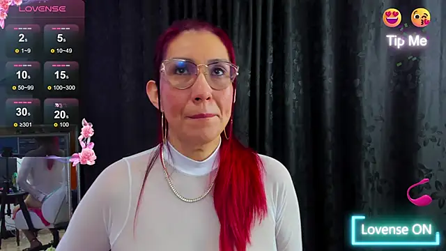 Snapshot of Perla_Franco chatting on 14, 12, 2025 Perla Franco online show from 14, 12, 2025