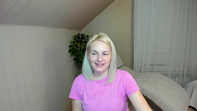 Alicee Gracee online show from 7, 1, 2025