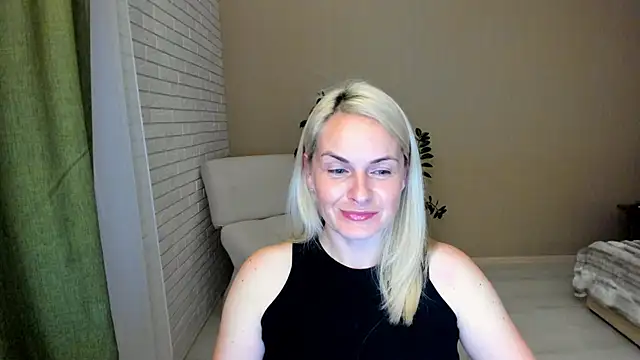 Alicee Gracee online show from 21, 9, 2025