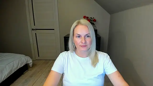 Alicee Gracee online show from 4, 10, 2025