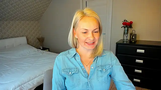 Alicee Gracee online show from 17, 11, 2025