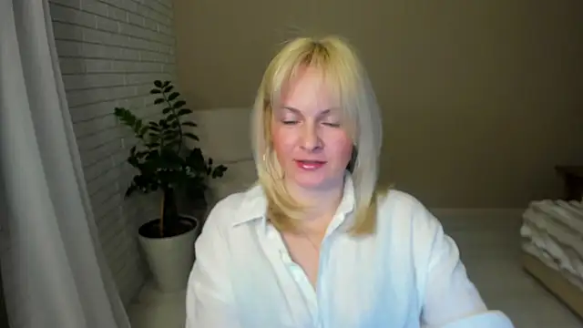 Alicee Gracee online show from 17, 2, 2026