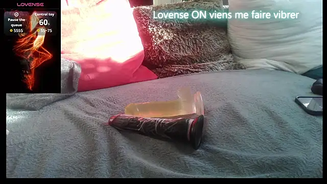 Snapshot of thoma87a chatting on 24, 10, 2025 thoma87a online show from 24, 10, 2025