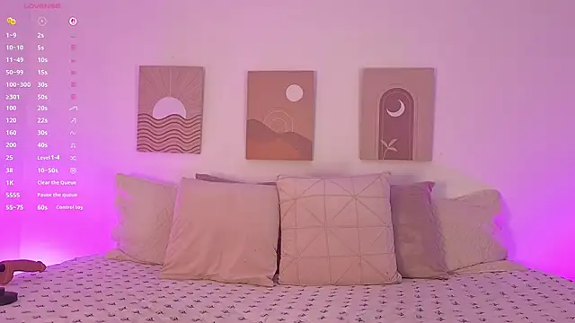 Snapshot of Mia_Heartt chatting on 26, 11, 2025 Mia Heartt online show from 26, 11, 2025