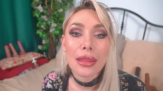 IsadoraDunkan online show from 16, 4, 2026