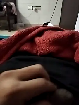 delhiboyooo online show from 17, 12, 2024