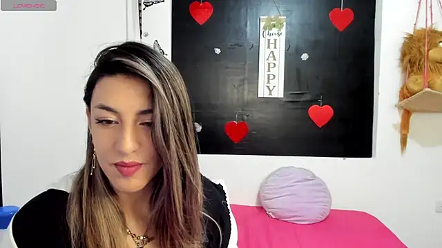 Snapshot of queen-natty chatting on 22, 1, 2025 queen-natty online show from 22, 1, 2025