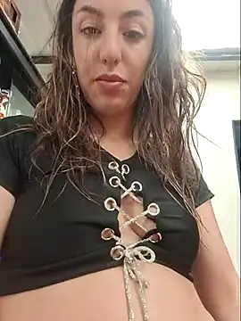 Snapshot of queen-natty chatting on 18, 2, 2025 queen-natty online show from 18, 2, 2025