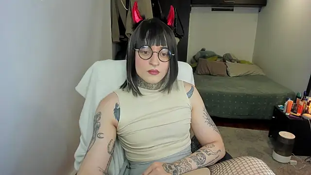 Snapshot of ShiiraVelkor chatting on 31, 10, 2025 ShiiraVelkor online show from 31, 10, 2025