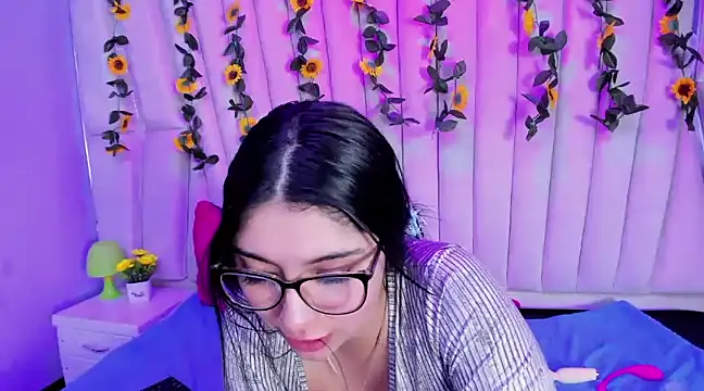 Lucy Anall  online show from 2, 2, 2025