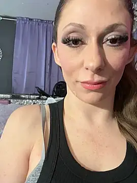 Snapshot of nextdoor_barbie chatting on 2, 3, 2025 nextdoor barbie online show from 2, 3, 2025