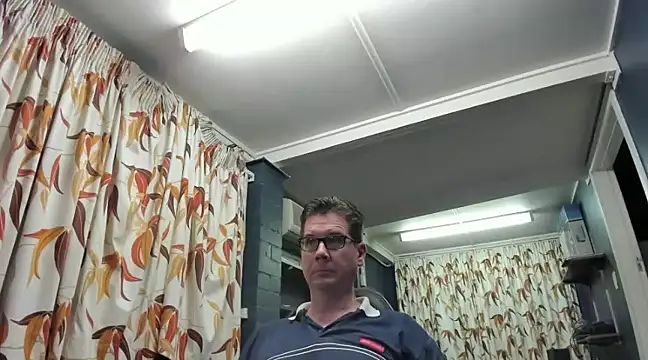 Snapshot of tilobinder chatting on 21, 1, 2025 tilobinder online show from 21, 1, 2025