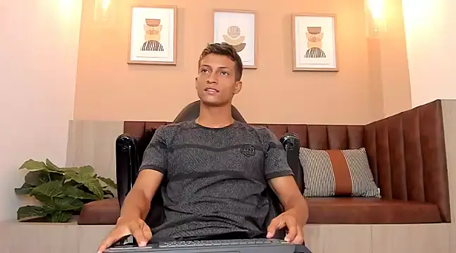 wolf james123 online show from 14, 2, 2025