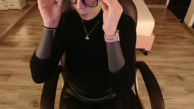 Snapshot of Sam_mansson66 chatting on 13, 11, 2025 Sam mansson66 online show from 13, 11, 2025