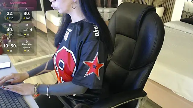 Snapshot of Sam_mansson66 chatting on 18, 12, 2025 Sam mansson66 online show from 18, 12, 2025