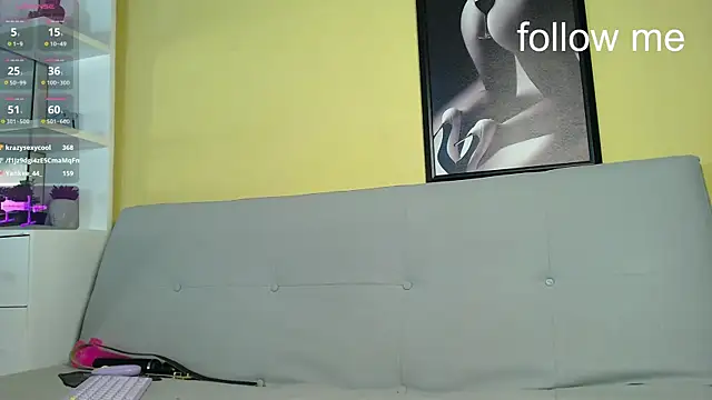 zoey-fox online show from 27, 1, 2025