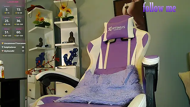 zoey-fox online show from 12, 3, 2025