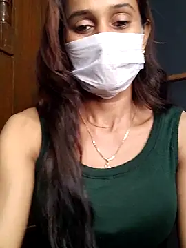 Snapshot of Oleevia chatting on 13, 9, 2025 Oleevia online show from 13, 9, 2025