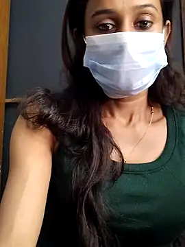 Snapshot of Oleevia chatting on 27, 10, 2025 Oleevia online show from 27, 10, 2025