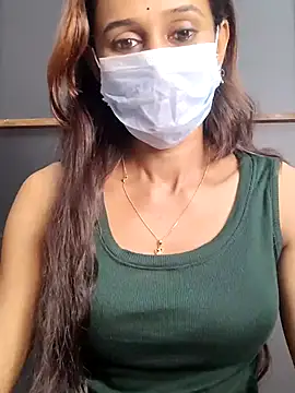 Snapshot of Oleevia chatting on 31, 10, 2025 Oleevia online show from 31, 10, 2025