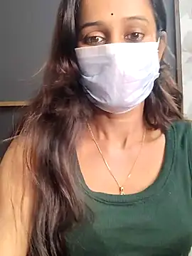 Snapshot of Oleevia chatting on 21, 11, 2025 Oleevia online show from 21, 11, 2025