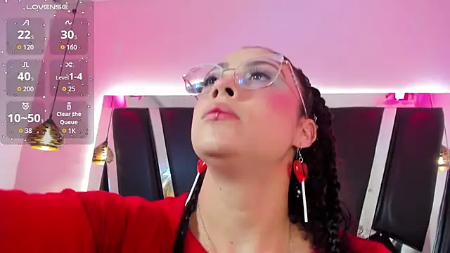 Snapshot of antonelllepiercee chatting on 30, 9, 2025 antonelllepiercee online show from 30, 9, 2025