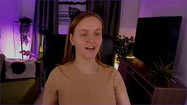 Snapshot of KellyPoter chatting on 14, 12, 2024 KellyPoter online show from 14, 12, 2024