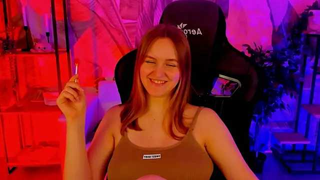 Snapshot of KellyPoter chatting on 19, 12, 2024 KellyPoter online show from 19, 12, 2024