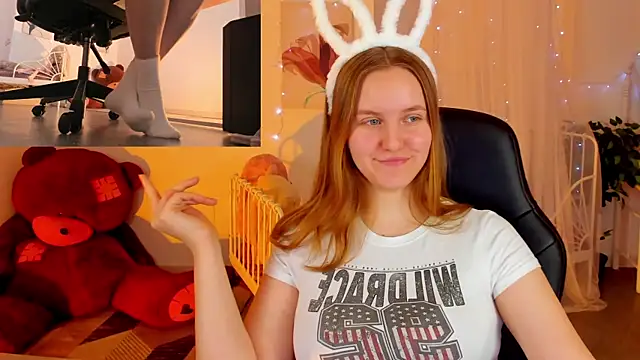 Snapshot of KellyPoter chatting on 6, 1, 2025 KellyPoter online show from 6, 1, 2025