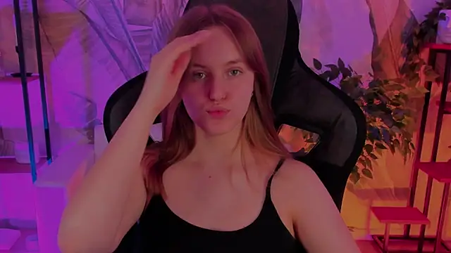 Snapshot of KellyPoter chatting on 14, 2, 2025 KellyPoter online show from 14, 2, 2025