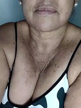 Snapshot of Kasandra_Ho chatting on 11, 3, 2025 Kasandra Ho online show from 11, 3, 2025