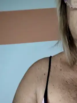 Snapshot of Kasandra_Ho chatting on 14, 3, 2025 Kasandra Ho online show from 14, 3, 2025