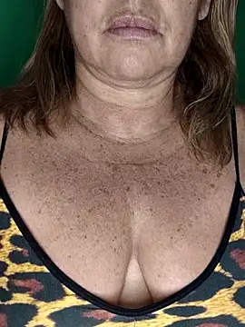 Snapshot of Kasandra_Ho chatting on 18, 10, 2025 Kasandra Ho online show from 18, 10, 2025