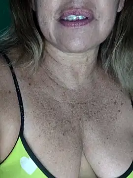 Snapshot of Kasandra_Ho chatting on 25, 10, 2025 Kasandra Ho online show from 25, 10, 2025