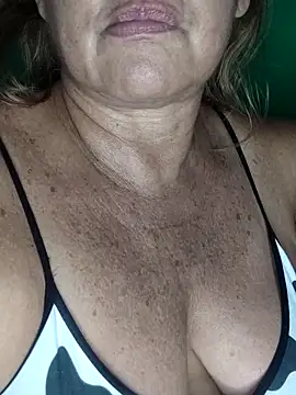 Snapshot of Kasandra_Ho chatting on 29, 10, 2025 Kasandra Ho online show from 29, 10, 2025