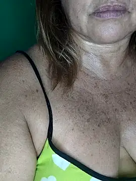 Snapshot of Kasandra_Ho chatting on 9, 11, 2025 Kasandra Ho online show from 9, 11, 2025